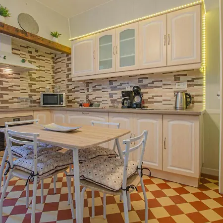 Bréviandes, 6 Pièces, 10 Personnes - Fr-1-543-238 Сasa de vacaciones *